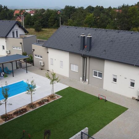 Degenia Velebitica Villa Lovinac  Eksteriør bilde
